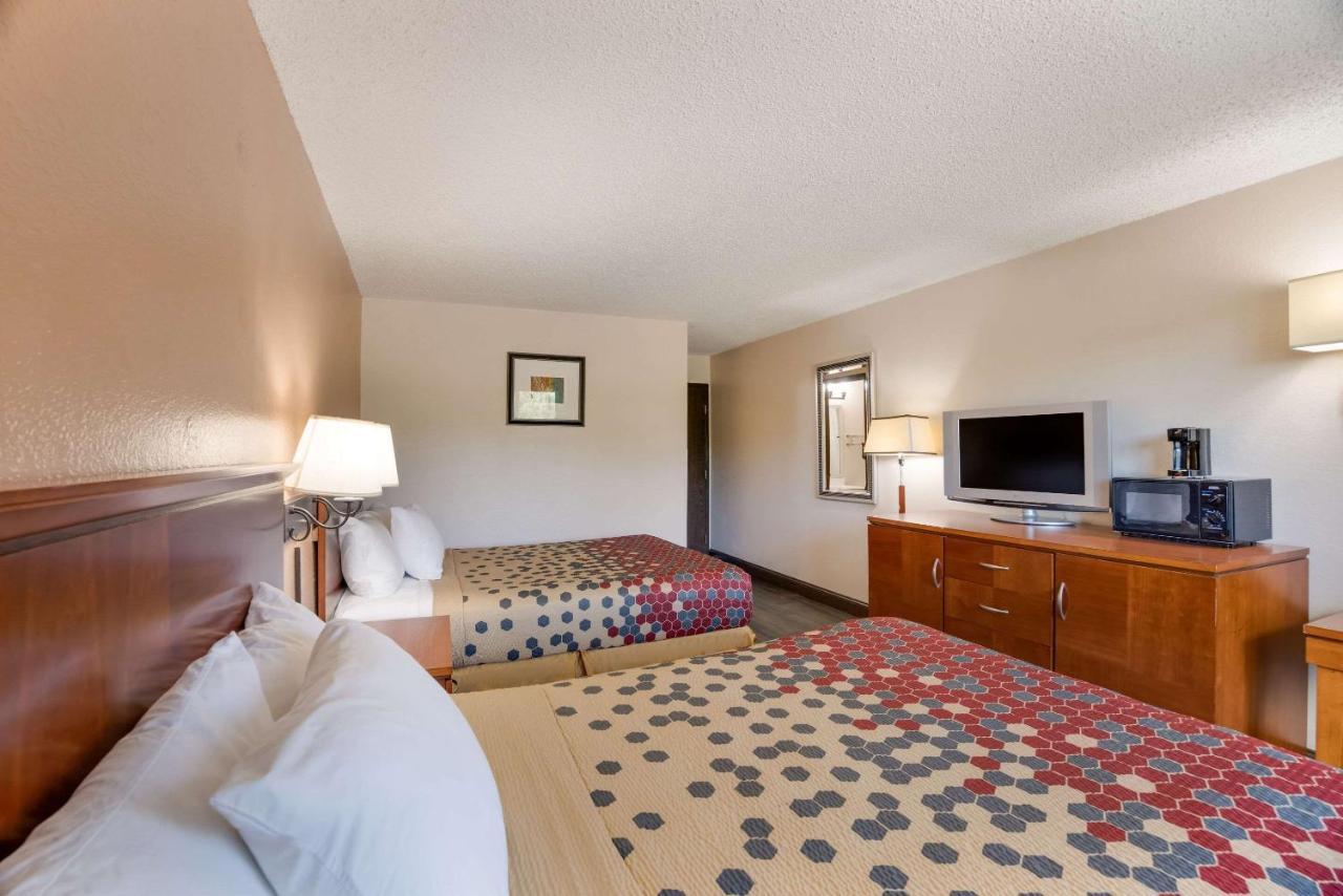 Rodeway Inn โคโลราโดสปริงส์ ภายนอก รูปภาพ